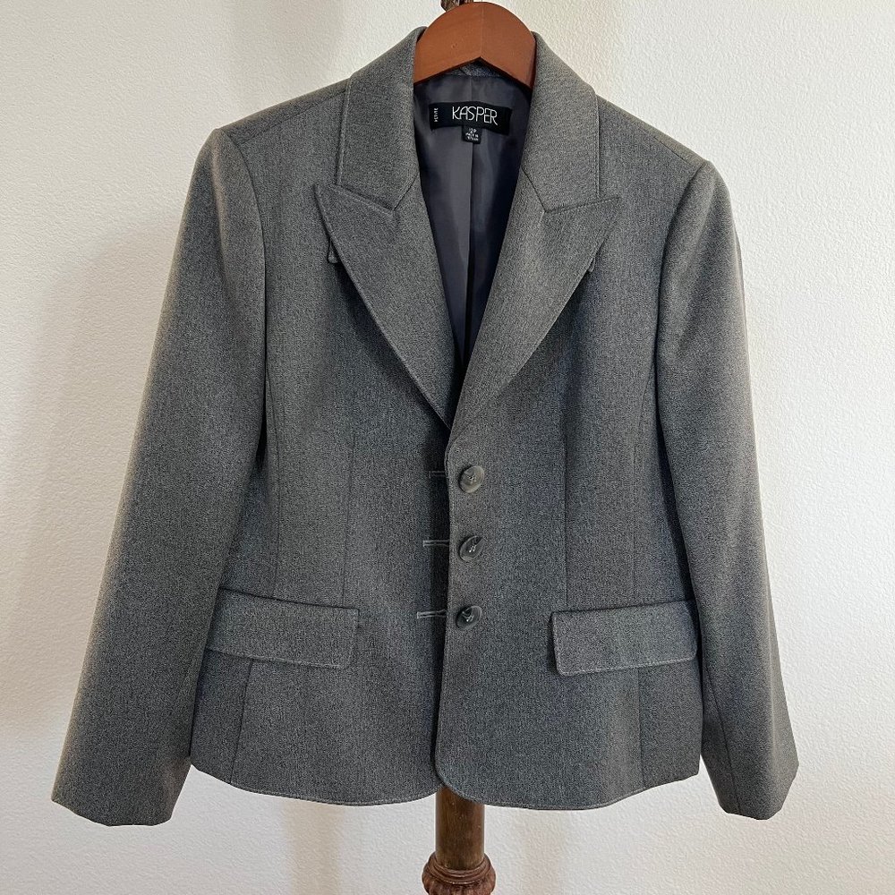 Kasper Womens' Size 12P Long Sleeve Heather Gray Three-Button Peak Lapel Blazer
